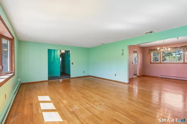 $499,900 | 14 Sil Camino Drive, Danbury, CT 06811