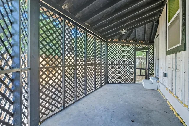 $1,350 | 728 South Elm Street, Sherman, TX 75090