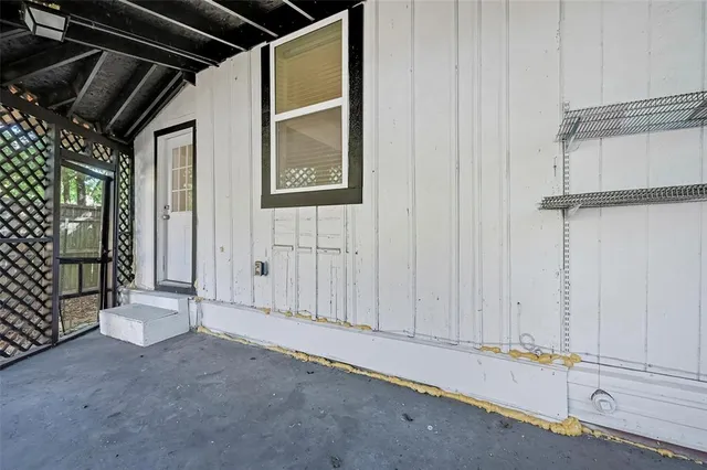 $1,350 | 728 South Elm Street, Sherman, TX 75090