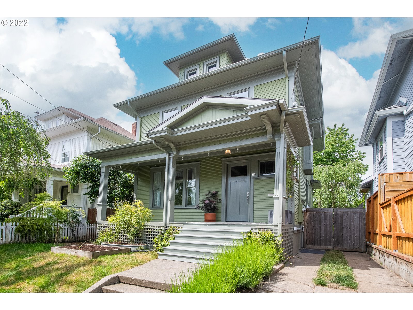 23 Northeast Cook Street Portland, OR 97212 - Photo 2 of 32 Gallery Image 2