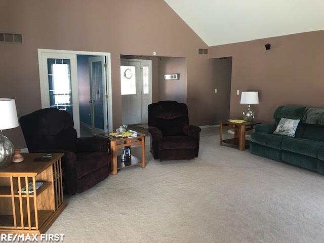 34405 Country Meadow Road New Baltimore, MI 48047 - Photo 6 of 30 31376449-5.JPG