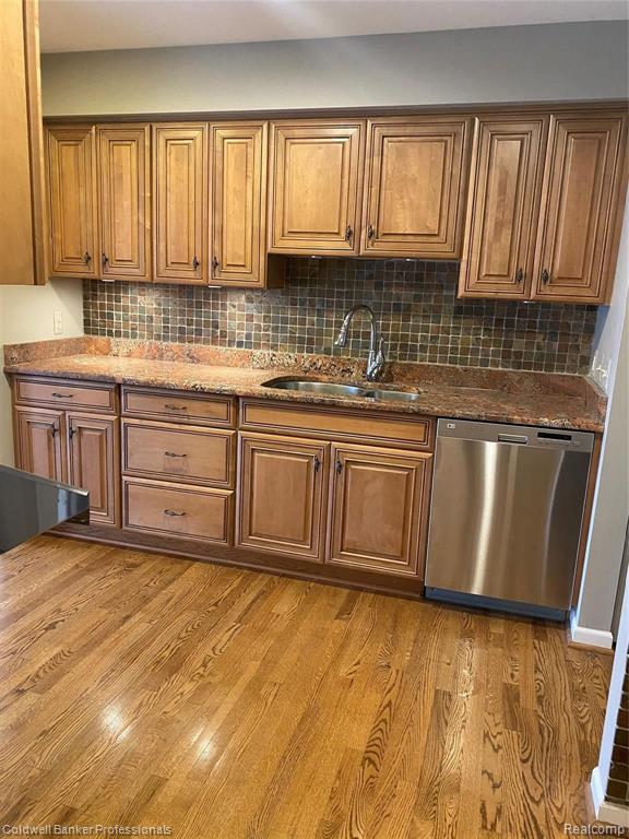 4043 West Maple Road, Unit 103 Bloomfield Hills, MI 48301 - Photo 9 of 15
