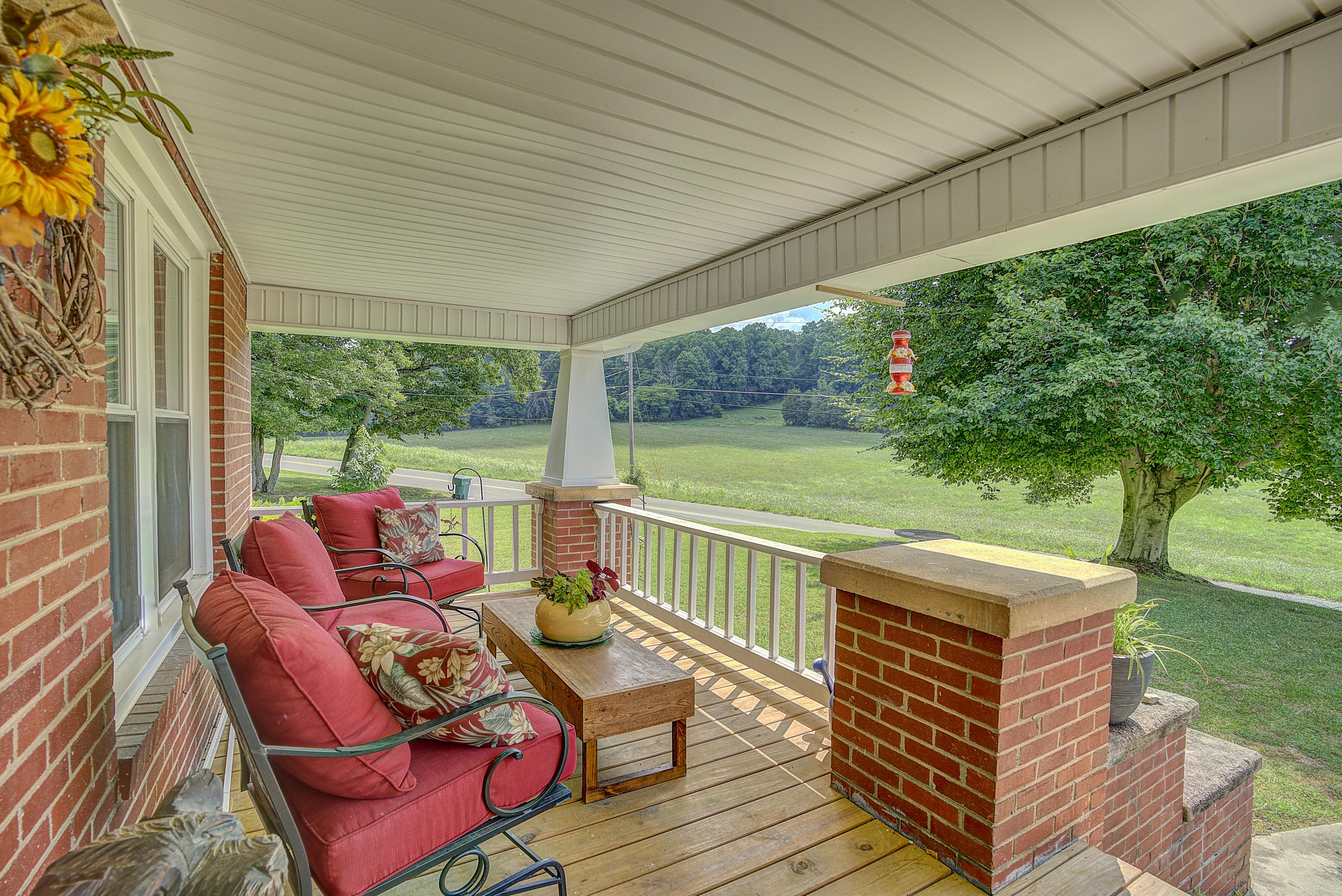 208 Smalling Road Watauga, TN 37694 - Photo 3 of 56 7C637DD9-C12D-46E9-AF39-4FB681F906BC