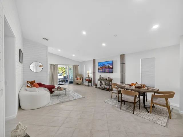 $3,500 | 2757 Southwest Versailles Terrace, Stuart, FL 34997