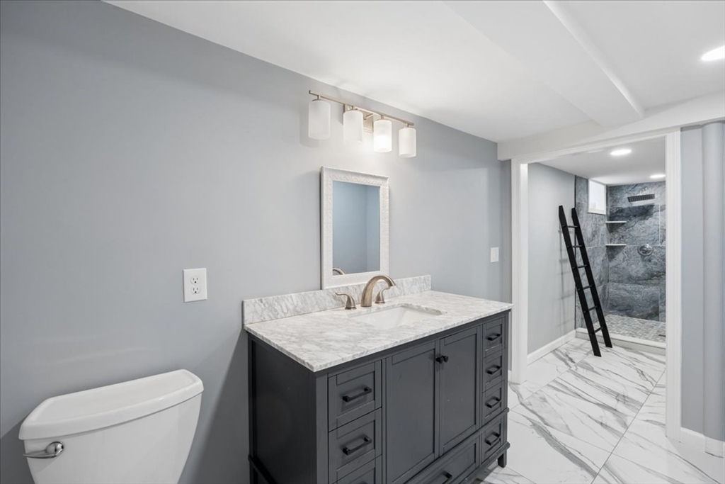 22 Lippold Street Methuen, MA 01844 - Photo 29 of 42