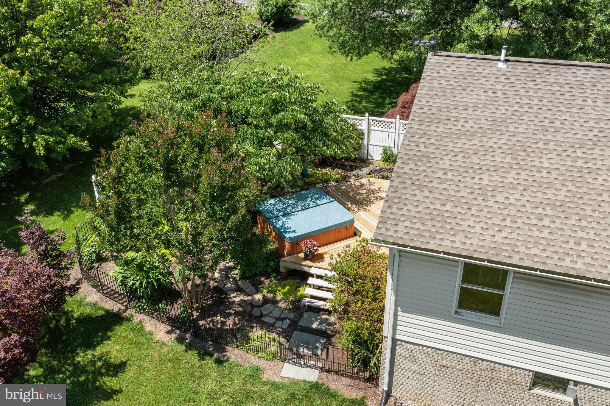 9500 Holsey Road Damascus, MD 20872 - Photo 39 of 94 Primary Suite - Private Garden