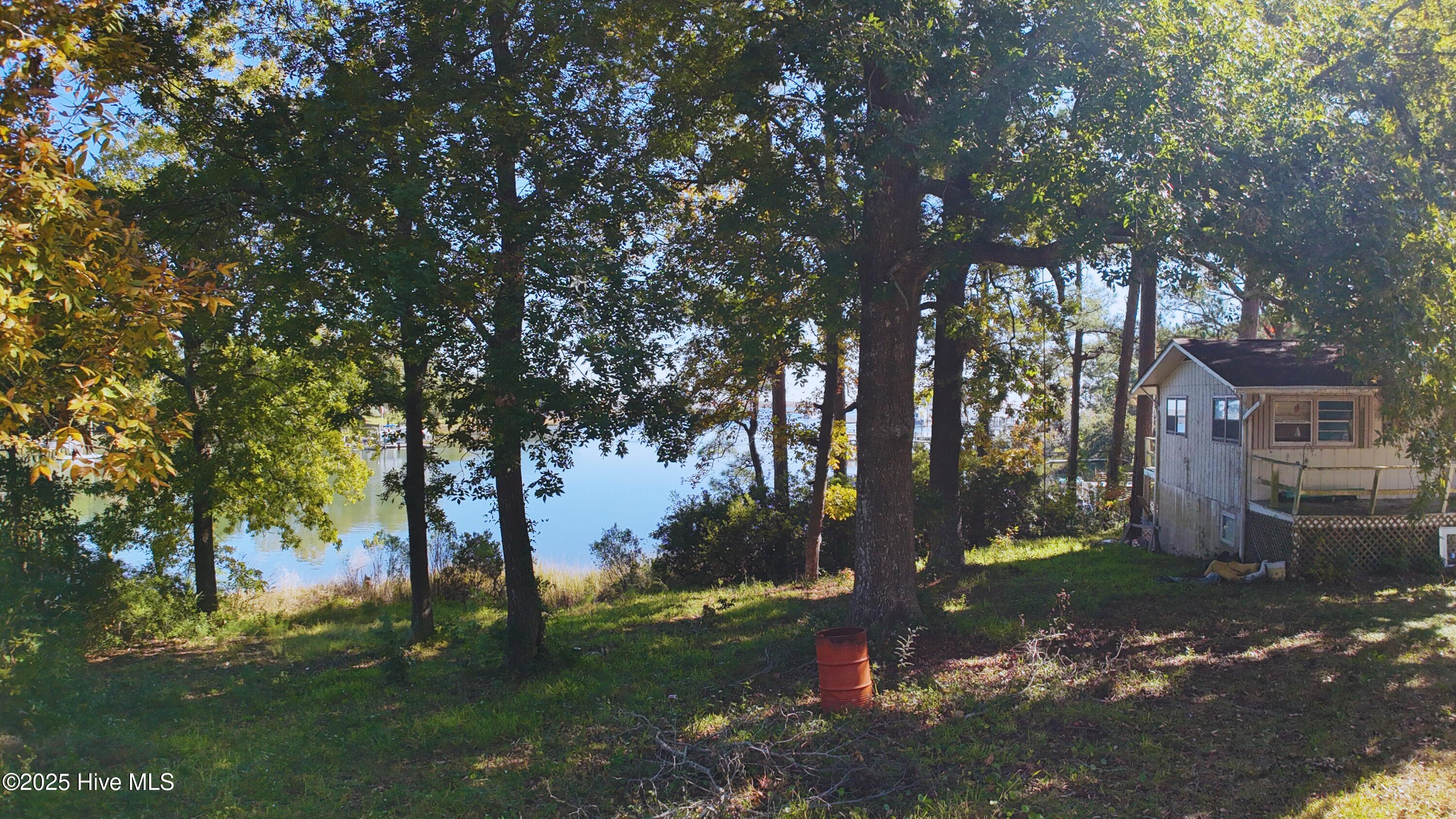 417 Trails End Road Wilmington, NC 28409 - Photo 5 of 8 210cc804-ecb3-44d9-8cd2-9e4744ce8896