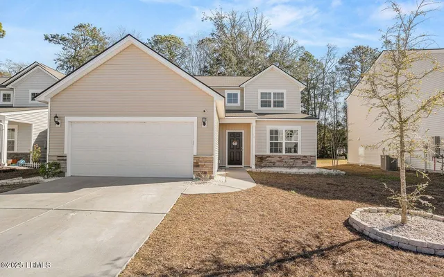 $2,600 | 16 Coosawhatchie Way, Beaufort, SC 29906