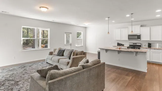 $2,600 | 16 Coosawhatchie Way, Beaufort, SC 29906