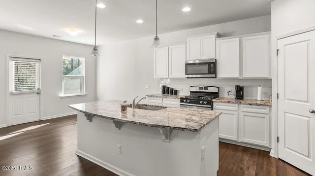 $2,600 | 16 Coosawhatchie Way, Beaufort, SC 29906