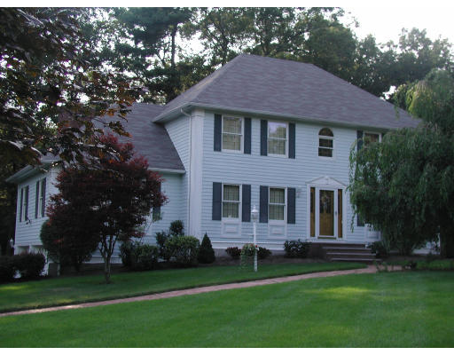 2 Maplewood Road Middleton, MA 01949 - Photo 2 of 12 Gallery Image 2