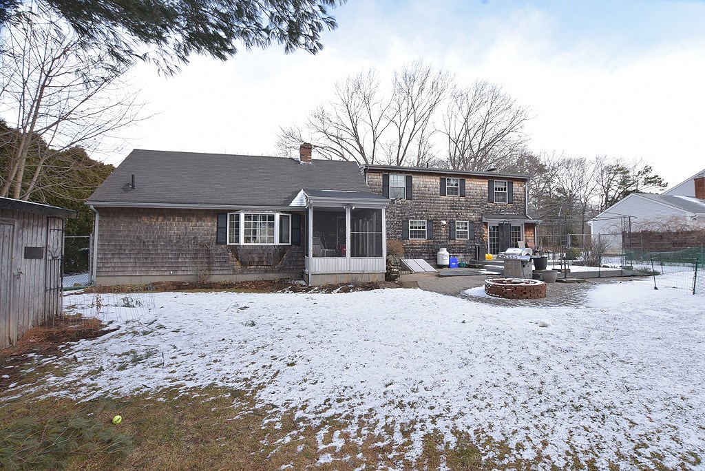 16 Swan Road Smithfield, RI 02917 - Photo 4 of 16