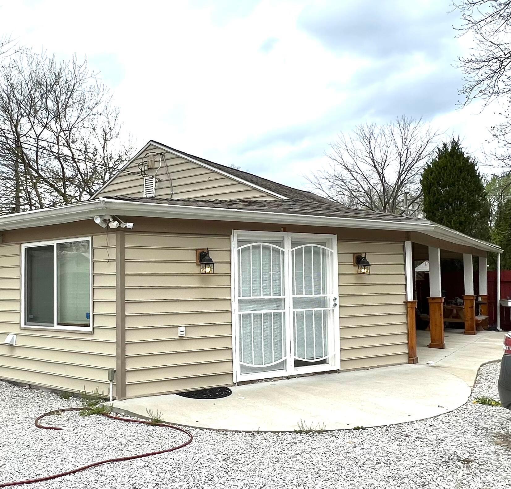 1605 Koebel Road Columbus, OH 43207 - Photo 11 of 12 0C74413E-EB4D-4D74-9A45-A8EE1C62CF9C