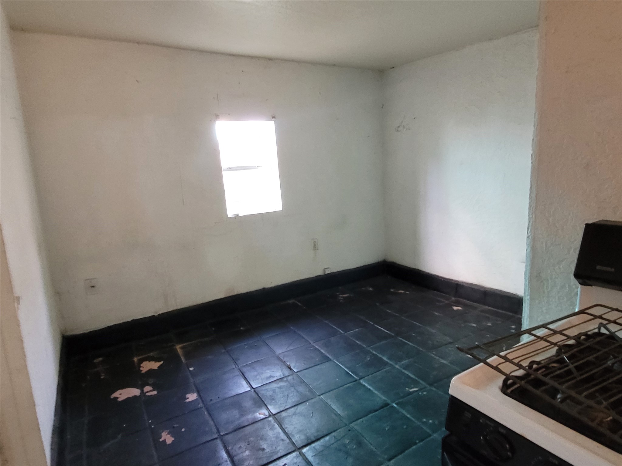 4512 Siegel Street Houston, TX 77009 - Photo 6 of 18