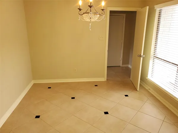 $2,600 | 20114 Atascocita Shores Drive, Humble, TX 77346