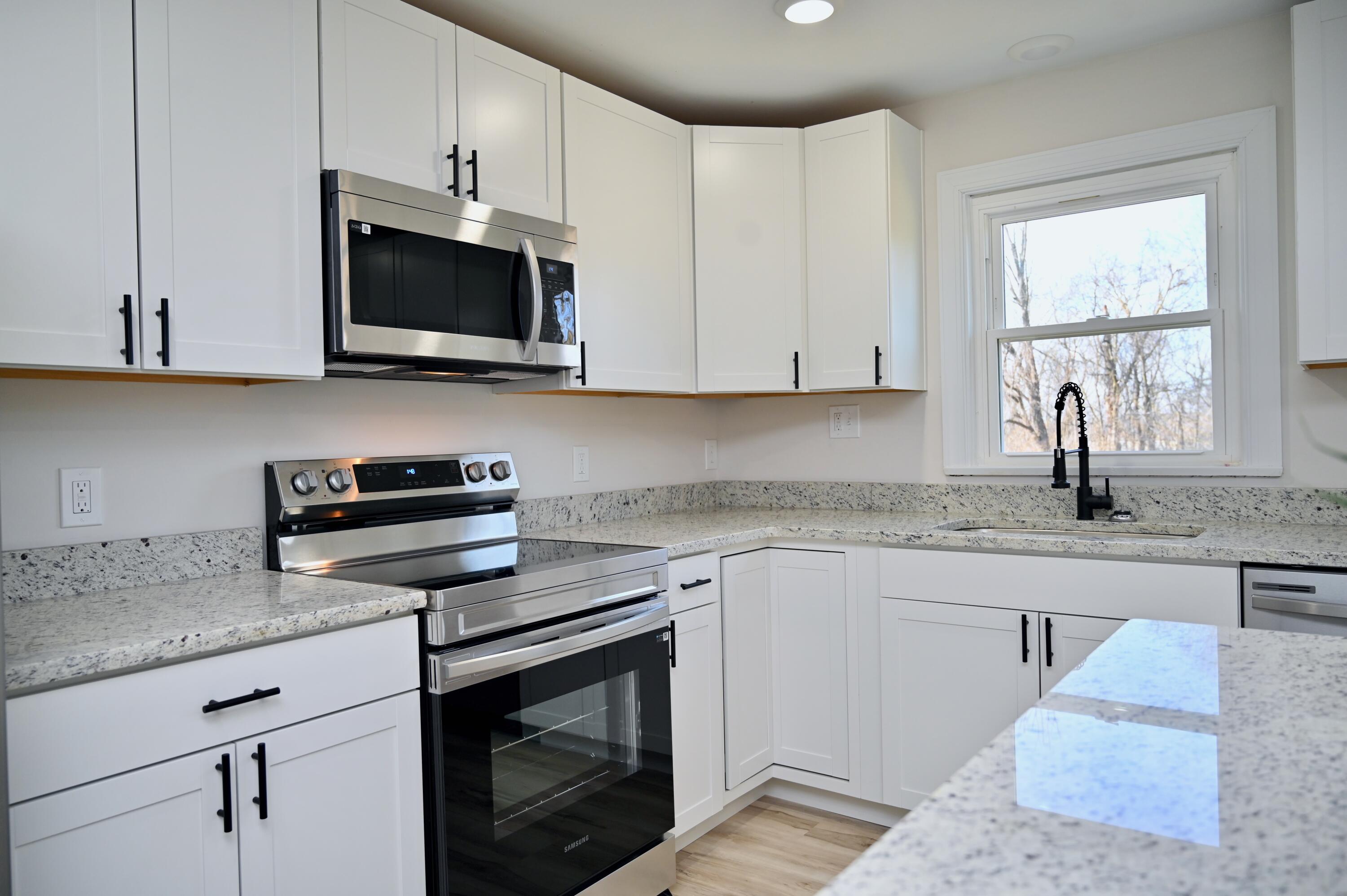 6105 Ridge Road Florence, KY 41042 - Photo 7 of 46 Gallery Image 7