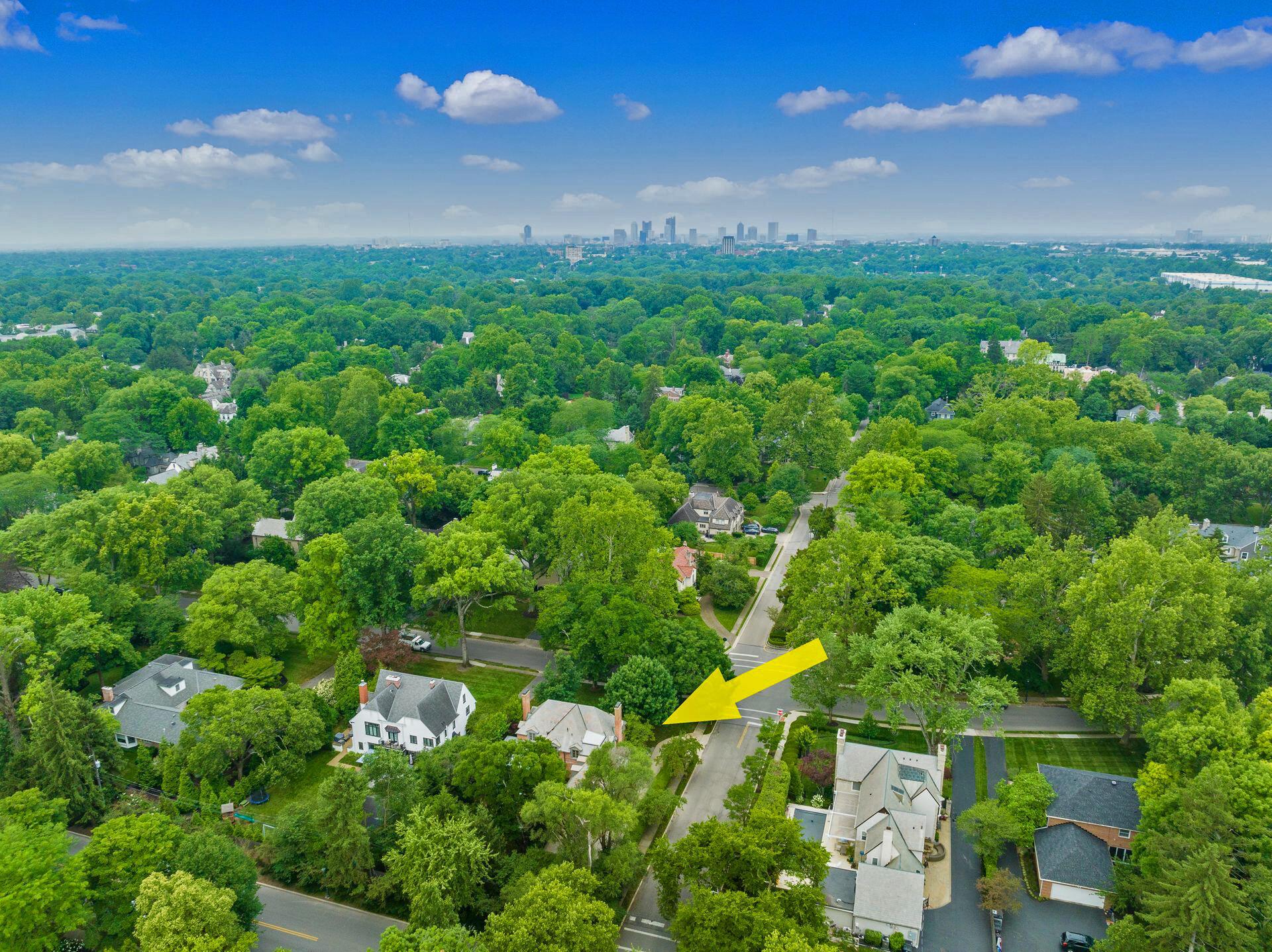 180 Ashbourne Road Columbus, OH 43209 - Photo 62 of 62 Aerial View