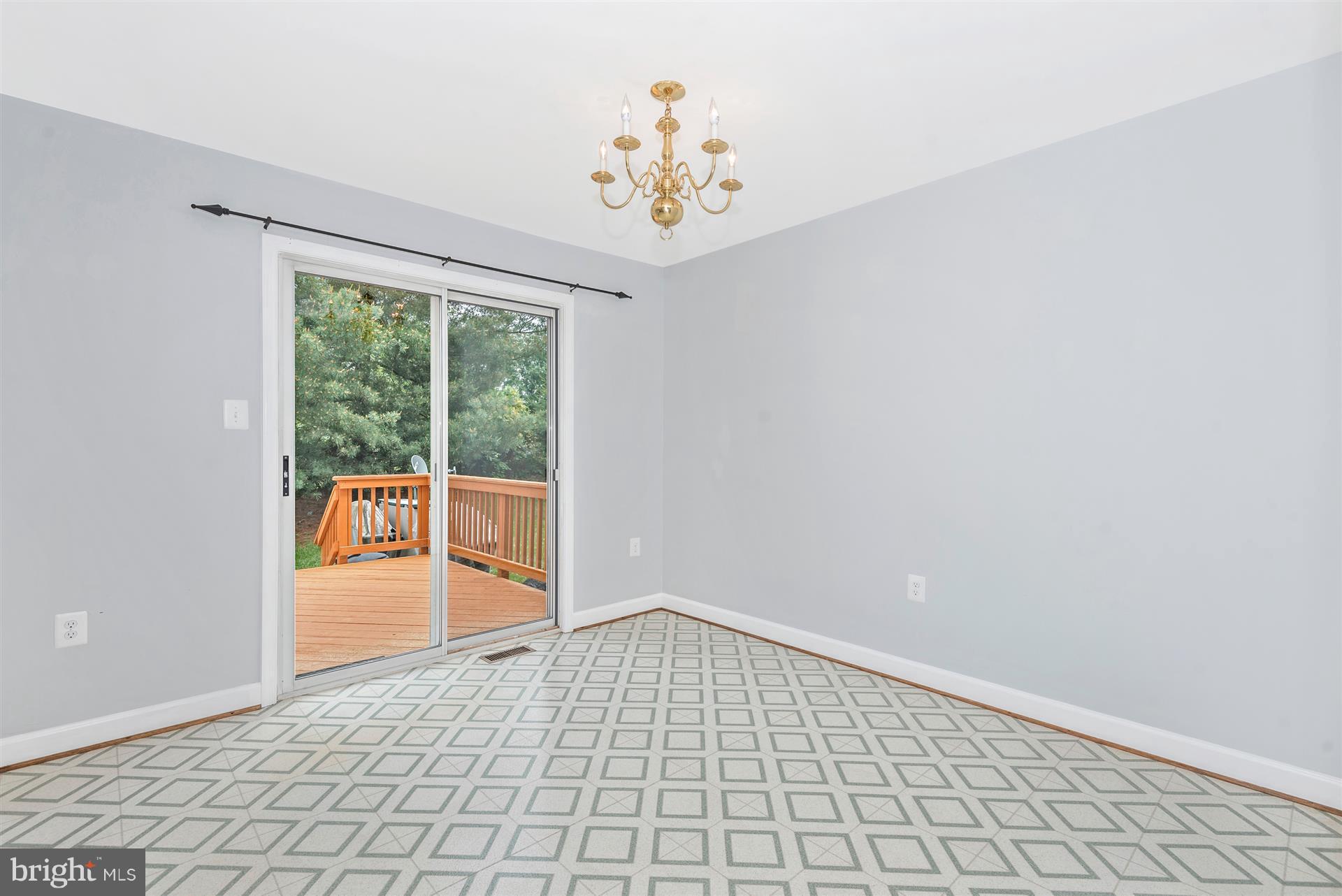 9249 Ridgefield Circle Frederick, MD 21701 - Photo 12 of 30 Dining Room