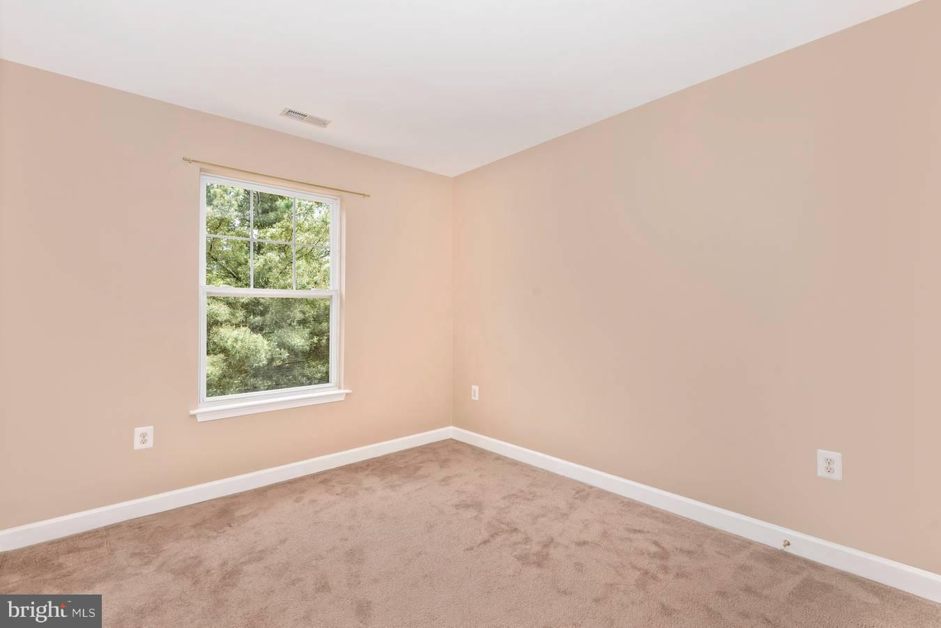 9249 Ridgefield Circle Frederick, MD 21701 - Photo 14 of 30 Bedroom