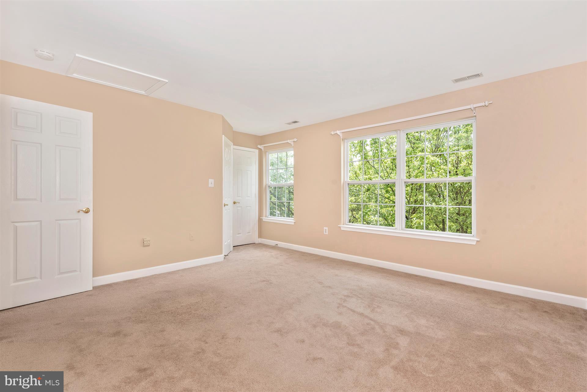 9249 Ridgefield Circle Frederick, MD 21701 - Photo 19 of 30 Bedroom (Master)