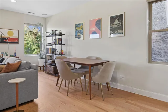 $539,000 | 1533 North Campbell Avenue, Unit 3, Chicago, IL 60622