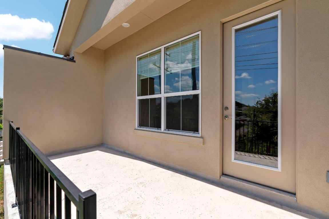 307 Cartwheel Bend Austin, TX 78738 - Photo 29 of 38 a view of an empty room with a window