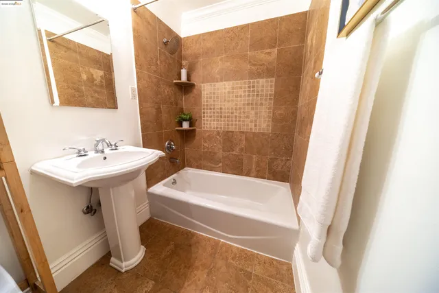 $699,000 | 661 Peralta Avenue, Unit 3, San Francisco, CA 94110