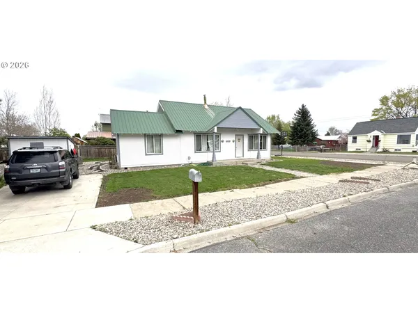 $275,000 | 1220 Valley Avenue, Baker City, OR 97814