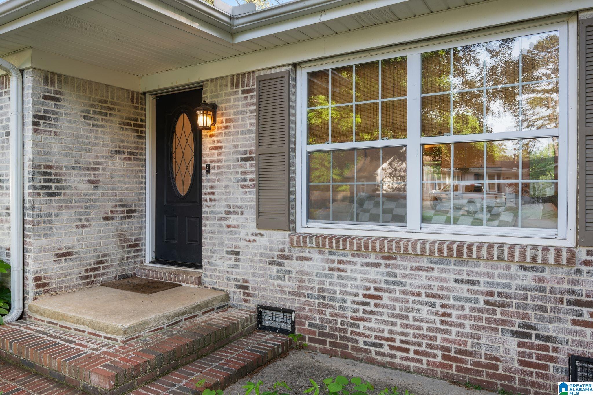 133 Stoneview Road Birmingham, AL 35210 - Photo 4 of 26 Gallery Image 4