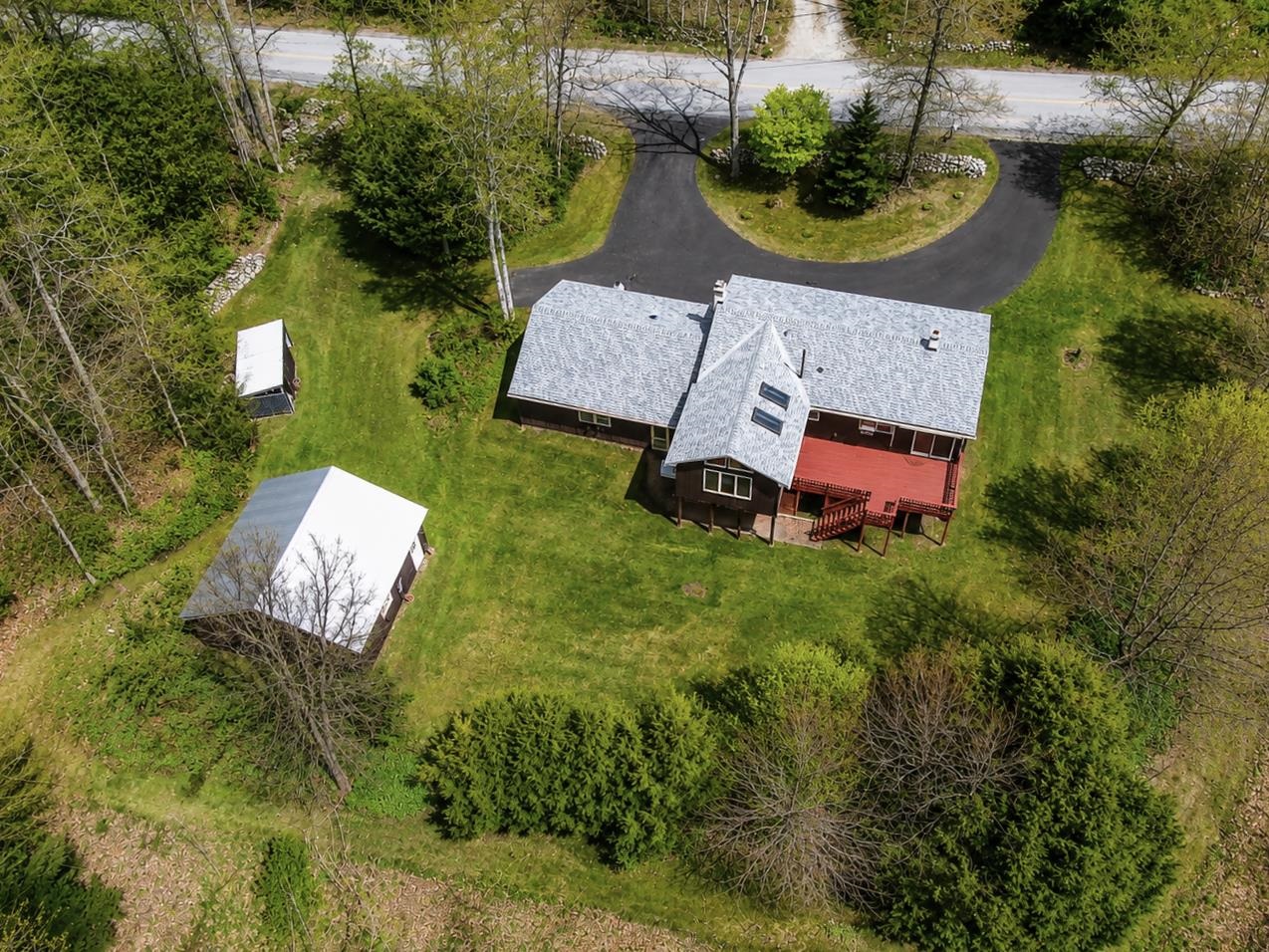 2121 N Road Sunderland, VT 05250 - Photo 2 of 29
