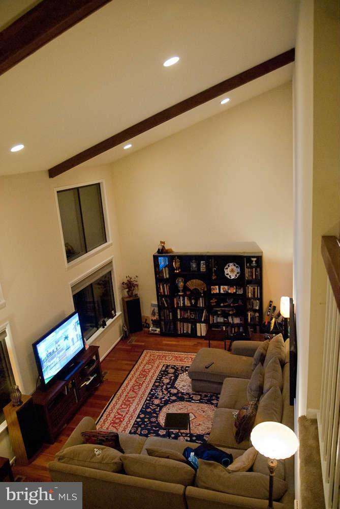 7324 Hooking Road McLean, VA 22101 - Photo 16 of 17 Living Room