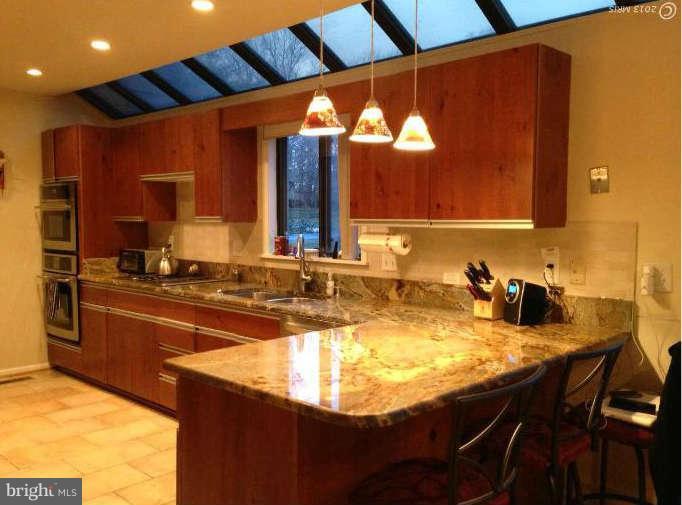 7324 Hooking Road McLean, VA 22101 - Photo 17 of 17 Kitchen