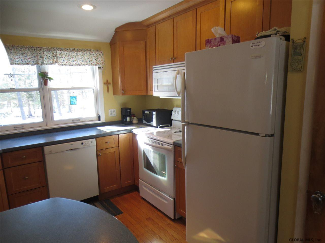 56 Marlboro Road Bethlehem, NY 12054 - Photo 9 of 23 Photo 9