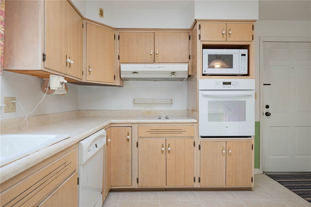 1553 Red Oak Road Kettering, OH 45432 - Photo 12 of 38 Gallery Image 12