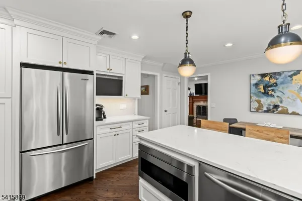 $785,000 | 3 Kerry Place, Flanders, NJ 07836