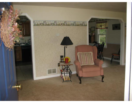 15 Metacomet Road Middleboro, MA 02346 - Photo 4 of 7 Gallery Image 4