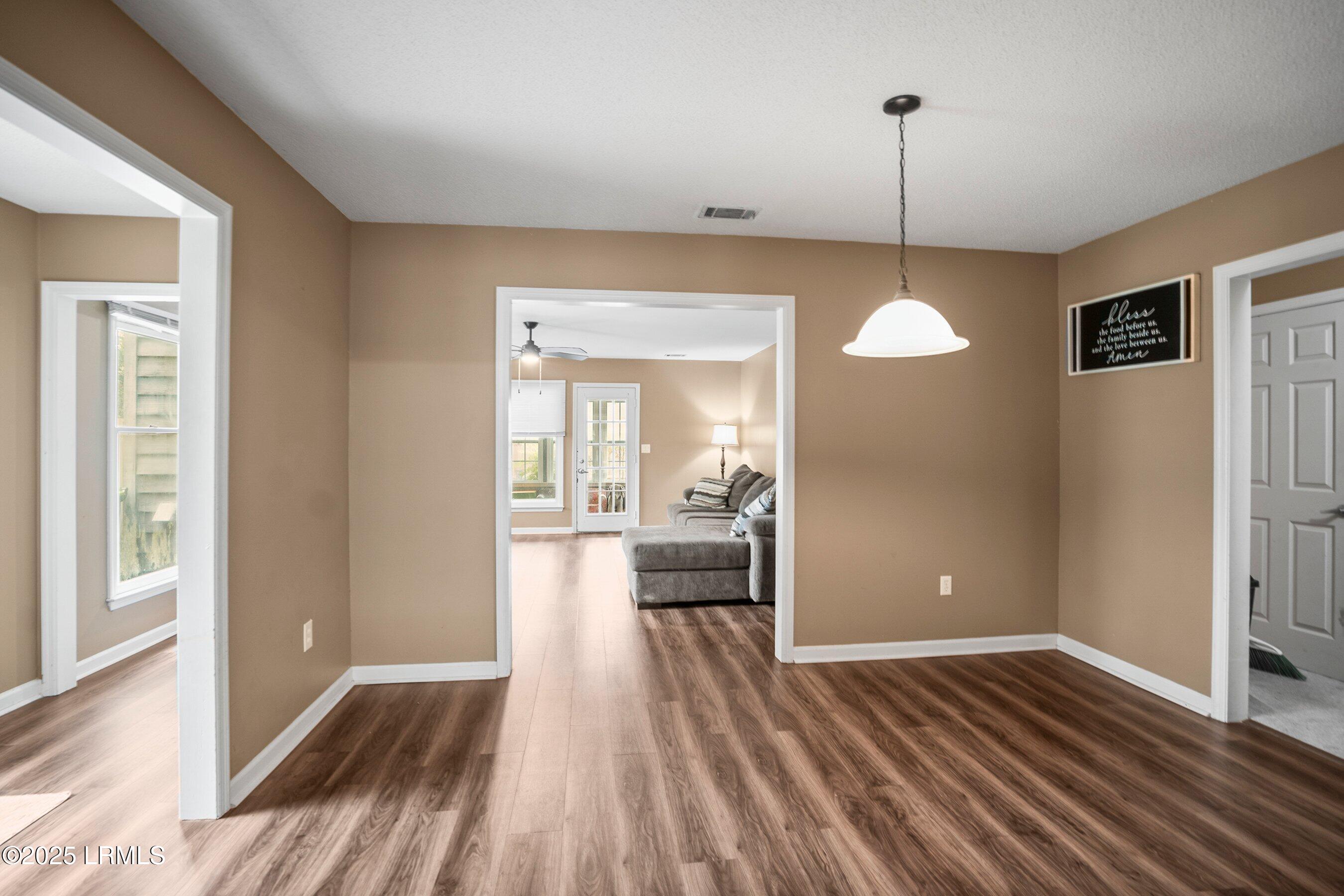 2605 Joshua Circle Beaufort, SC 29902 - Photo 5 of 43 DSC05984-40.jpg-SMALL