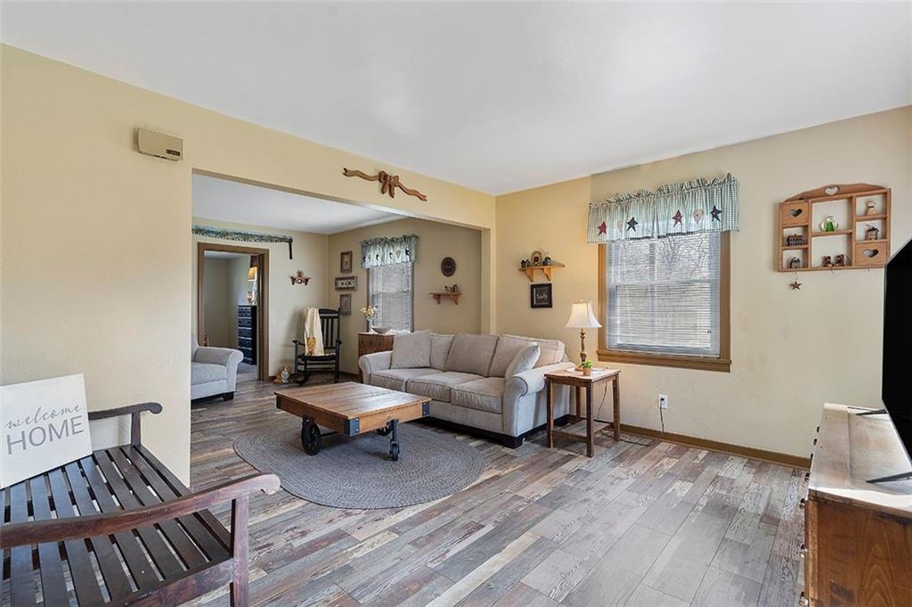 5350 Hardt Road Gibsonia, PA 15044 - Photo 6 of 22 Gallery Image 6