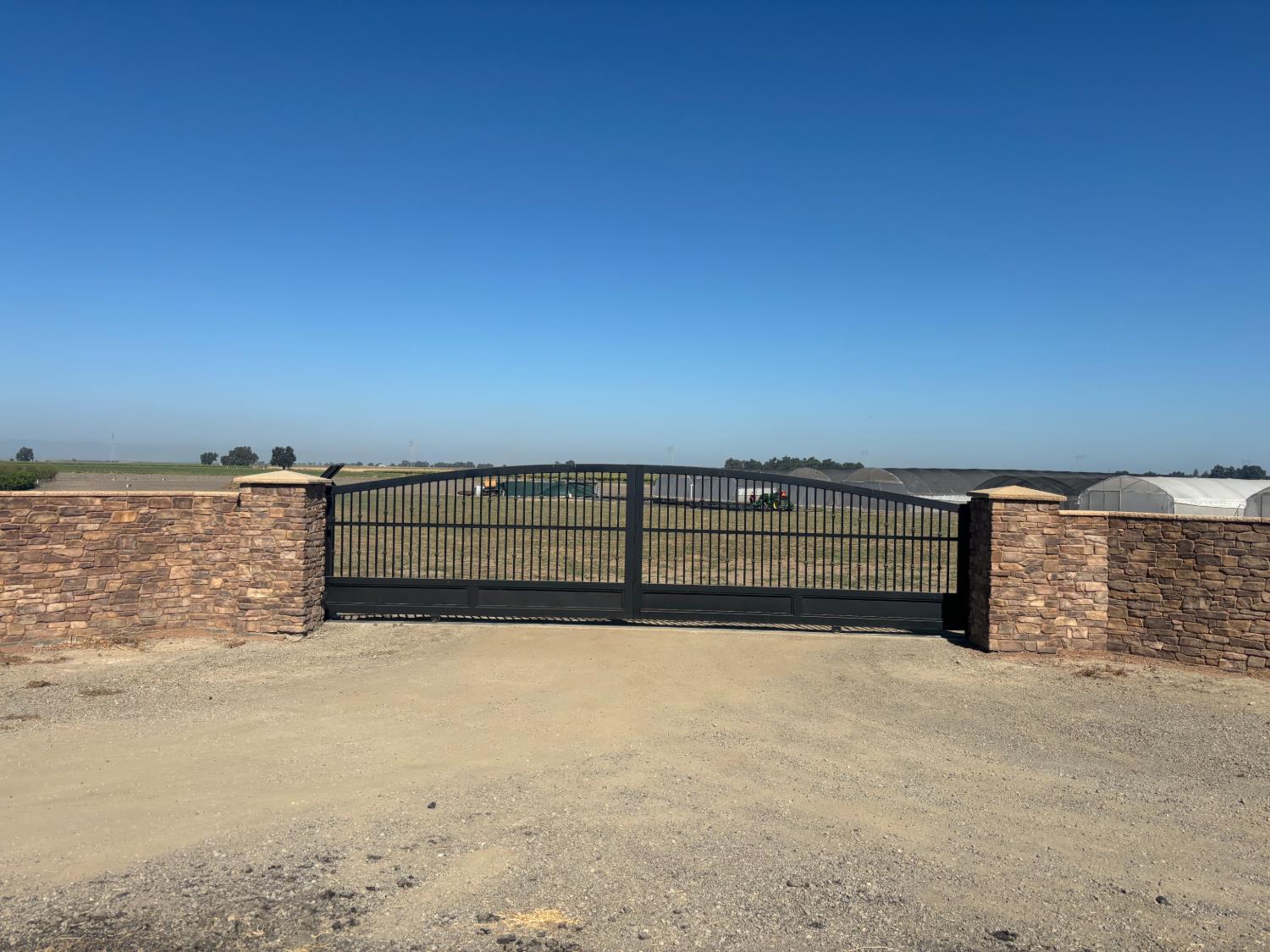 1065 Wilson Bend Road Knights Landing, CA 95645 - Photo 3 of 16 Gallery Image 3