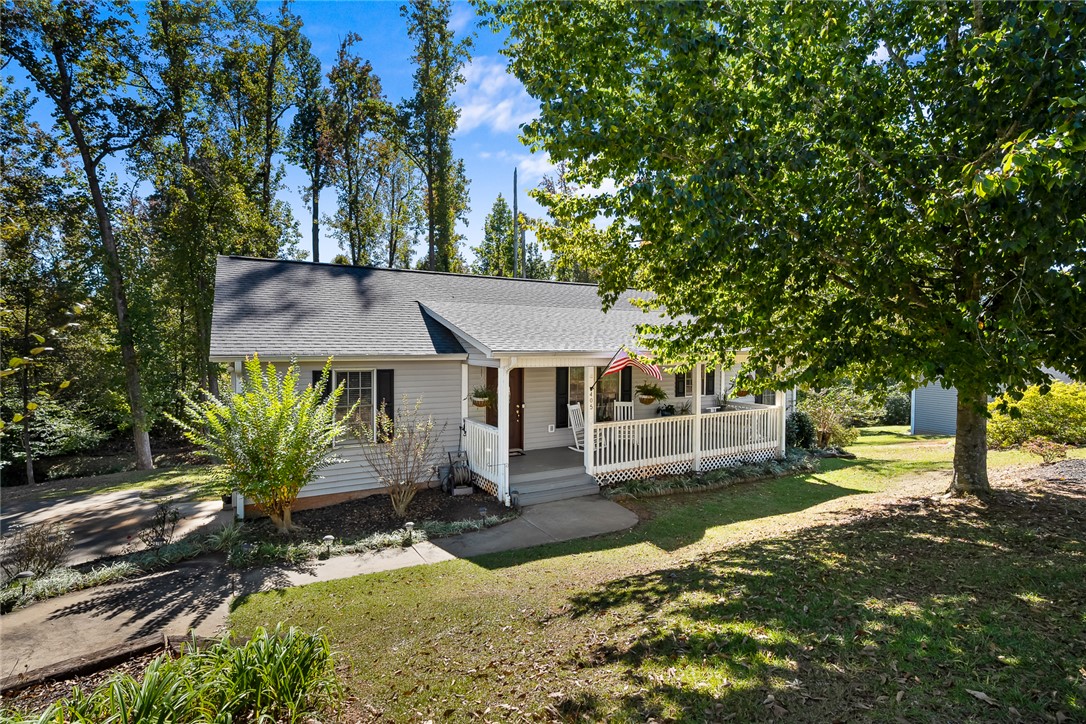 405 Dalton Road Seneca, SC 29678 - Photo 3 of 50 Gallery Image 3