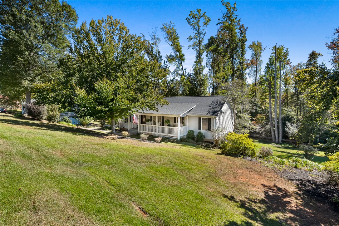 405 Dalton Road Seneca, SC 29678 - Photo 5 of 50 Gallery Image 5
