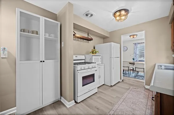 $249,999 | 1755 Hallowell Street, Pittsburgh, PA 15210