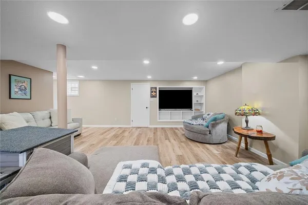 $249,999 | 1755 Hallowell Street, Pittsburgh, PA 15210