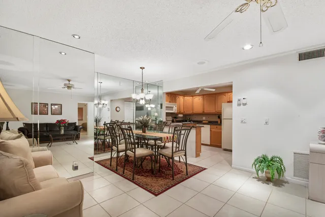 $1,625 | 417 Pine Glen Lane, Unit D2, Greenacres, FL 33463