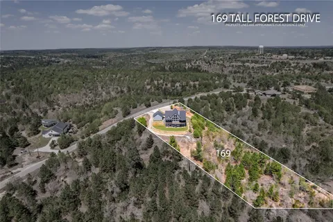 $1,295,000 | 169 Tall Forest Drive, Bastrop, TX 78602