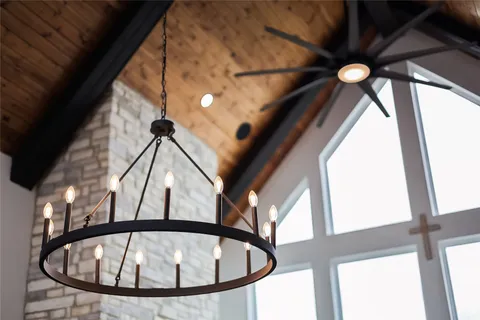 $1,295,000 | 169 Tall Forest Drive, Bastrop, TX 78602