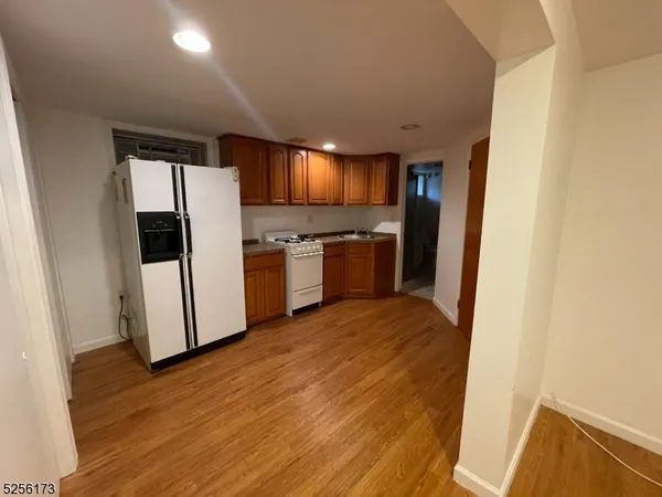 $2,500 | 16 Gifford Court, Unit 1, Maplewood, NJ 07040