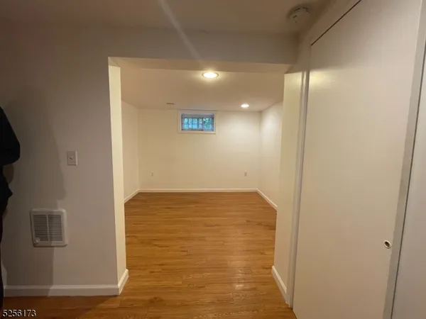 $2,500 | 16 Gifford Court, Unit 1, Maplewood, NJ 07040