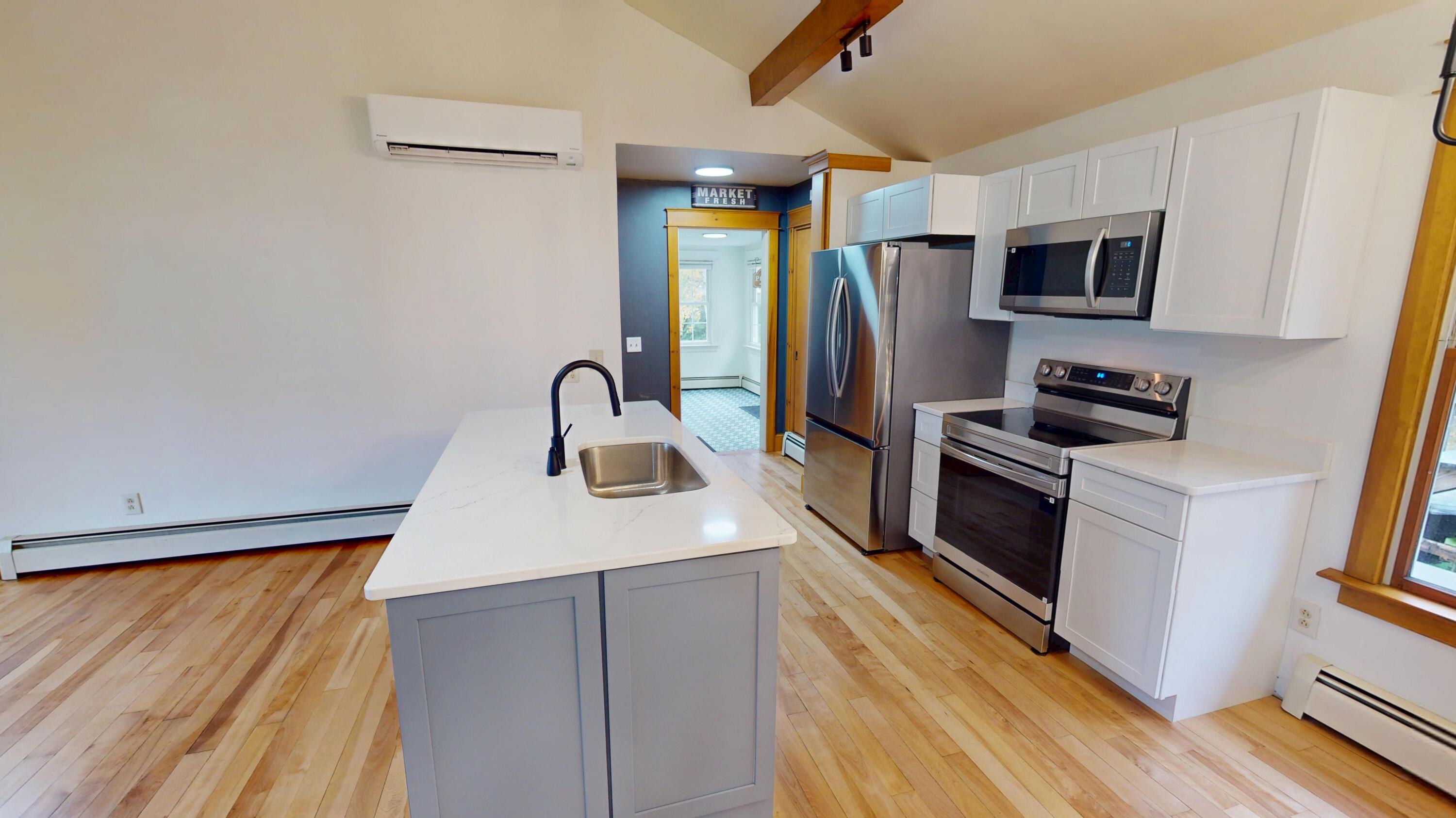 6 Alfred Street Houlton, ME 04730 - Photo 12 of 34 6-Alfred-St-Houlton--10072026_104719