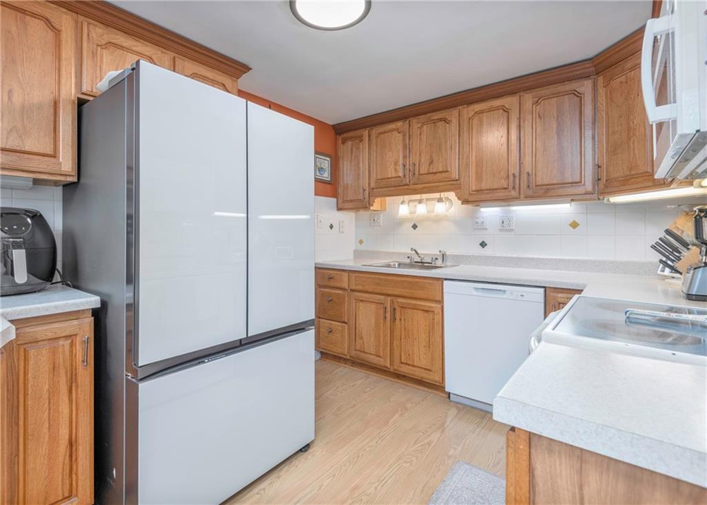 276 Thompsonville Road McMurray, PA 15317 - Photo 7 of 42